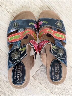 L'ARTISTE Spring Step Leather Jamila Slip On Sandals Handpainted Low Wedge Heel